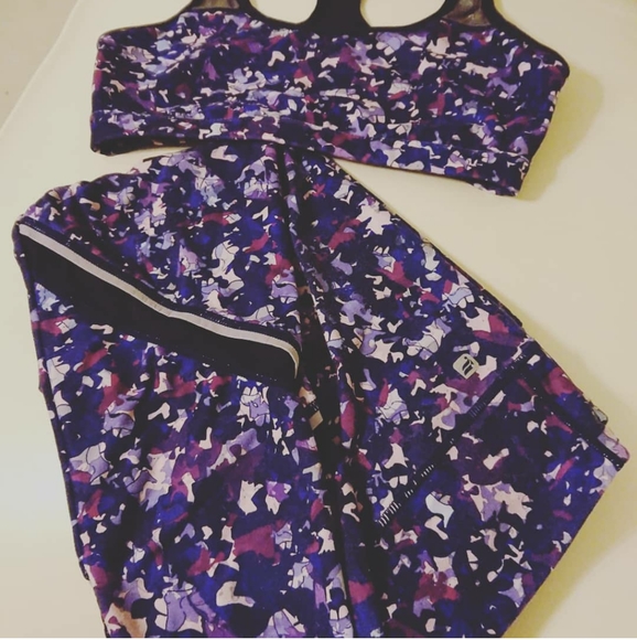 Fabletics Leggings - Purple Camouflage - Picture 5 of 7